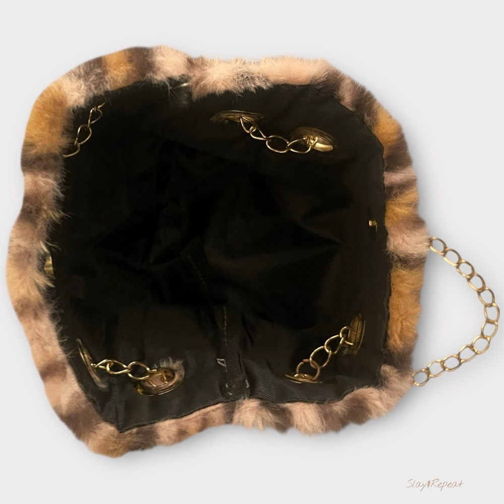 Trendy Leopard Faux Fur Shoulder Bag w/ Gold Chain Strap – Chic Winter Purse - Picture 12 of 12